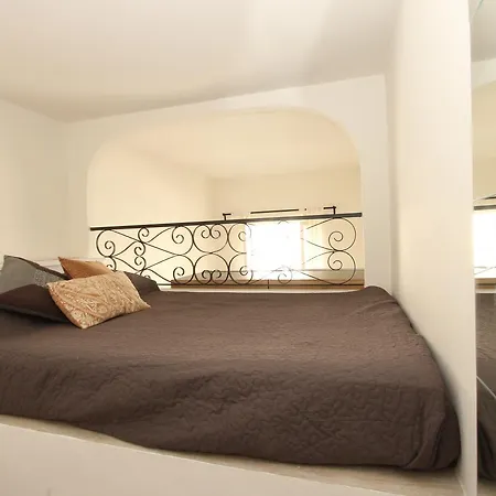 Penna Flats Rome